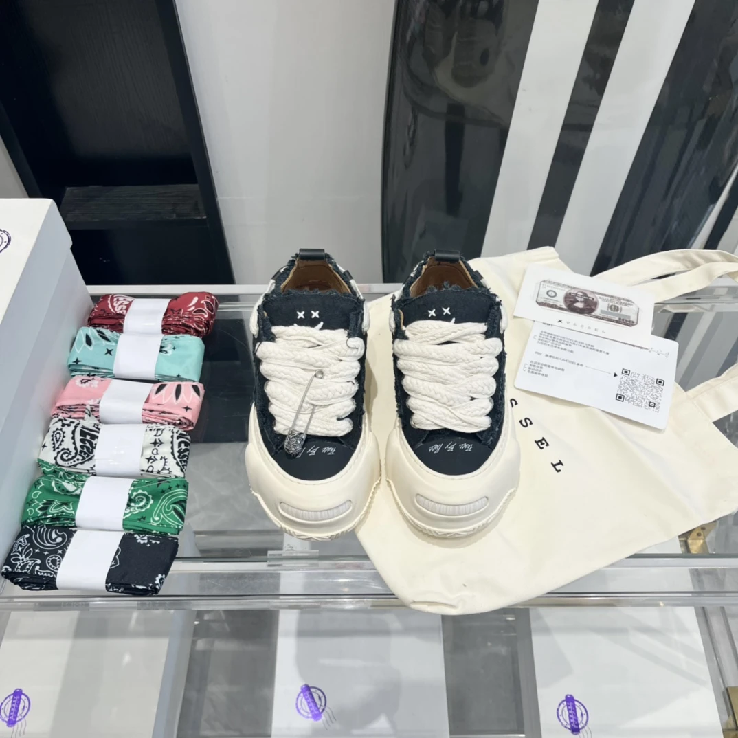 XVESSEL Sneakers — 25e505f8