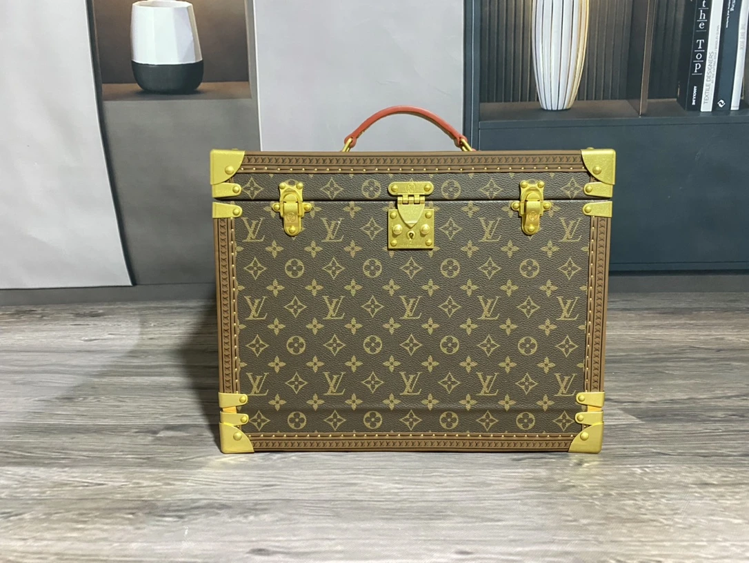 Luggage — 3a2febb9