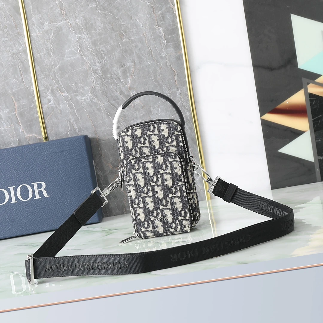 Dior Bag — 748f58d9