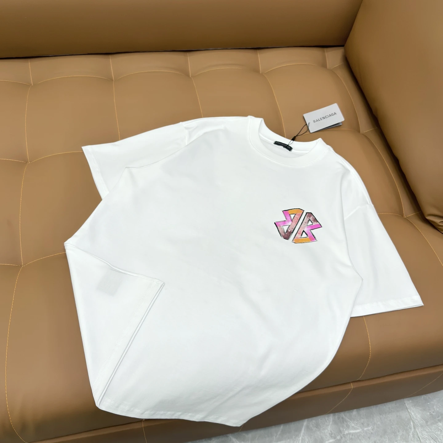 Balenciaga T-Shirt — e3f12fd5