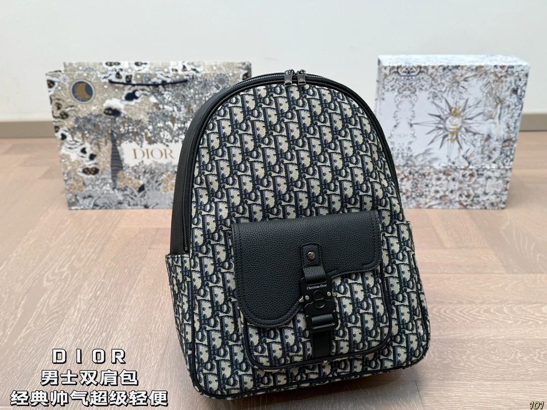 Dior Bag — dbe6f5a1