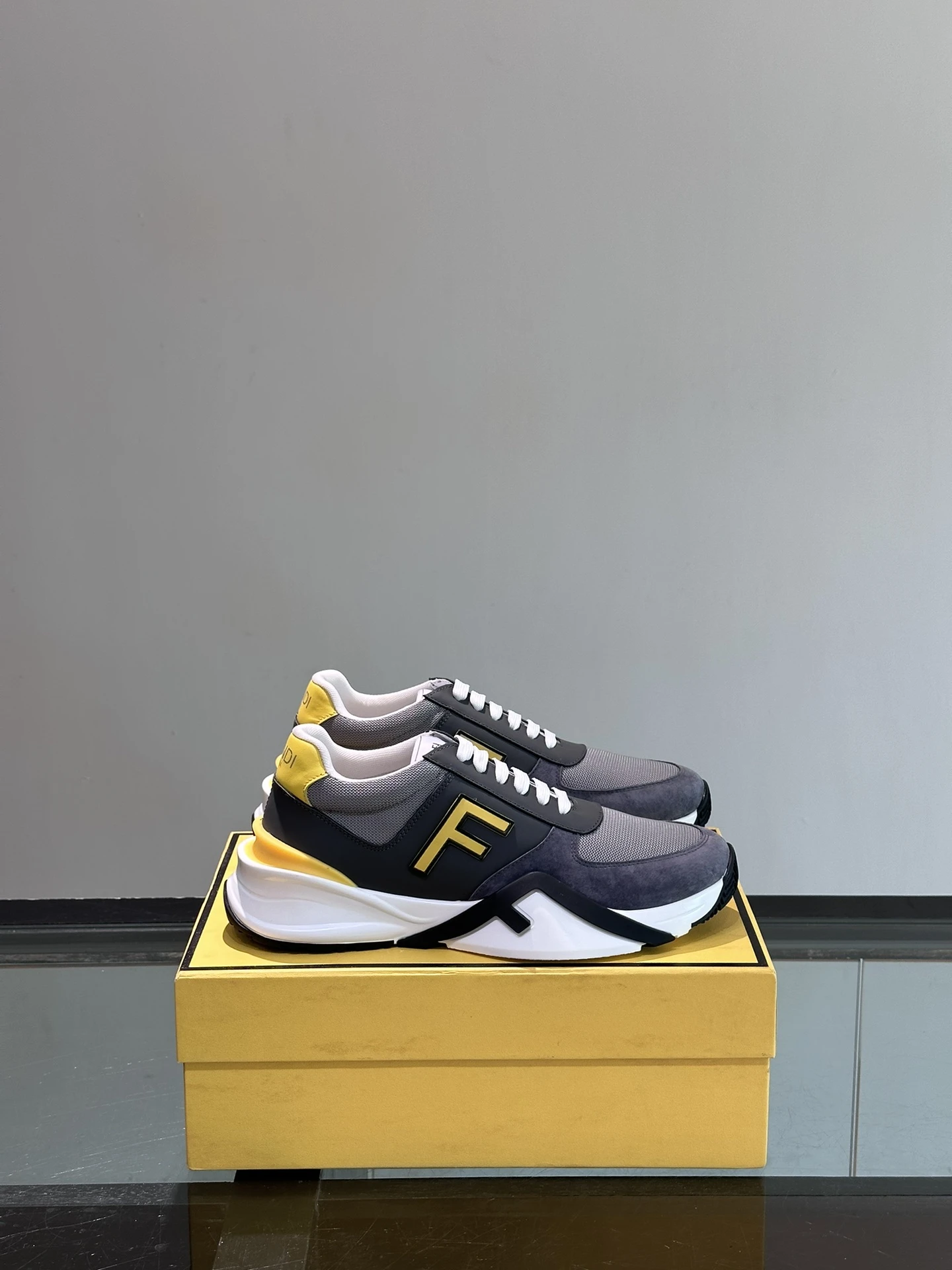 Fendi Sneakers — c84e20e9