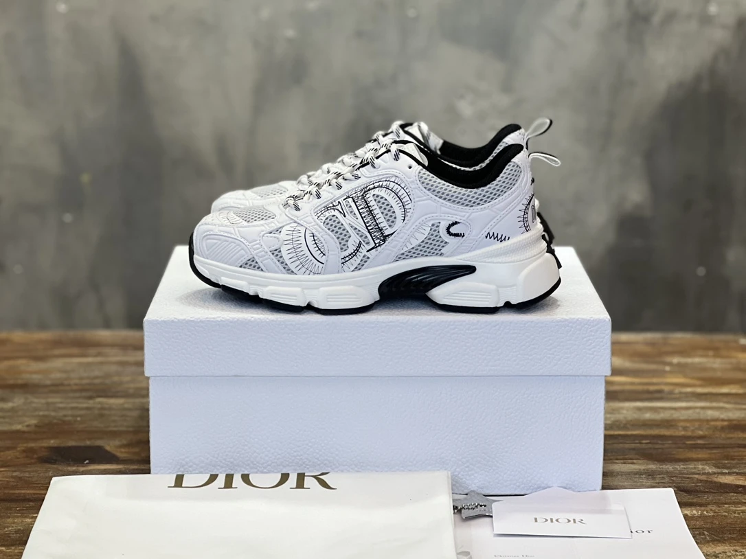 Dior Sneakers — 019d3343