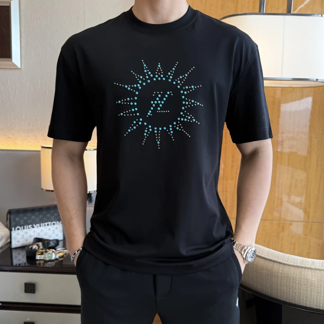 Louis Vuitton T-Shirt — 02c88de6