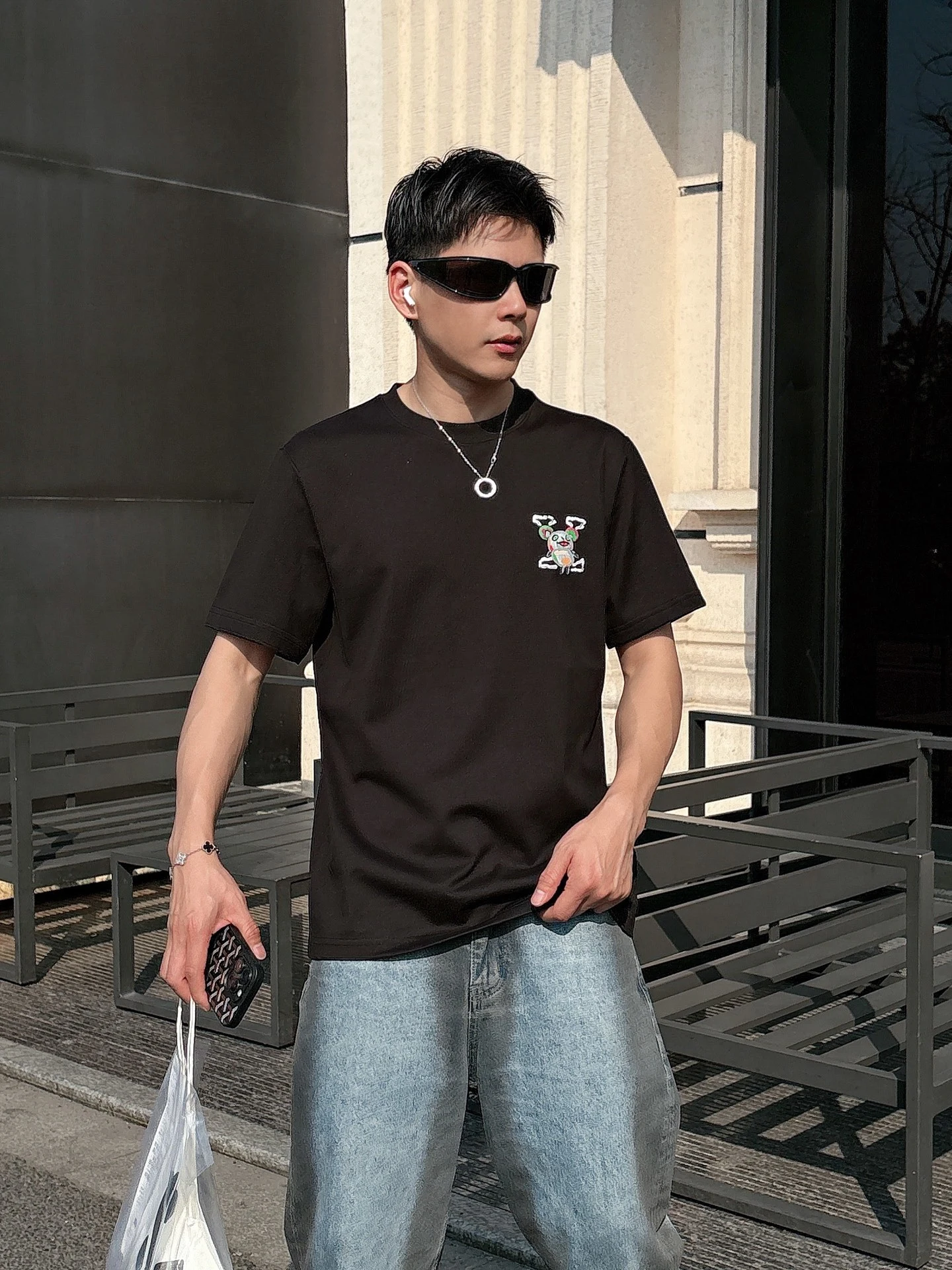 Louis Vuitton T-Shirt — 723b500a