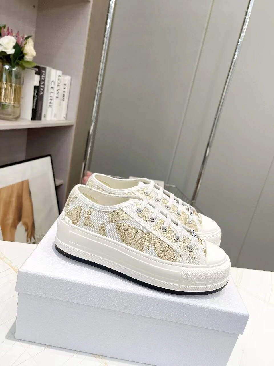 Dior Sneakers — 8c0e24ac