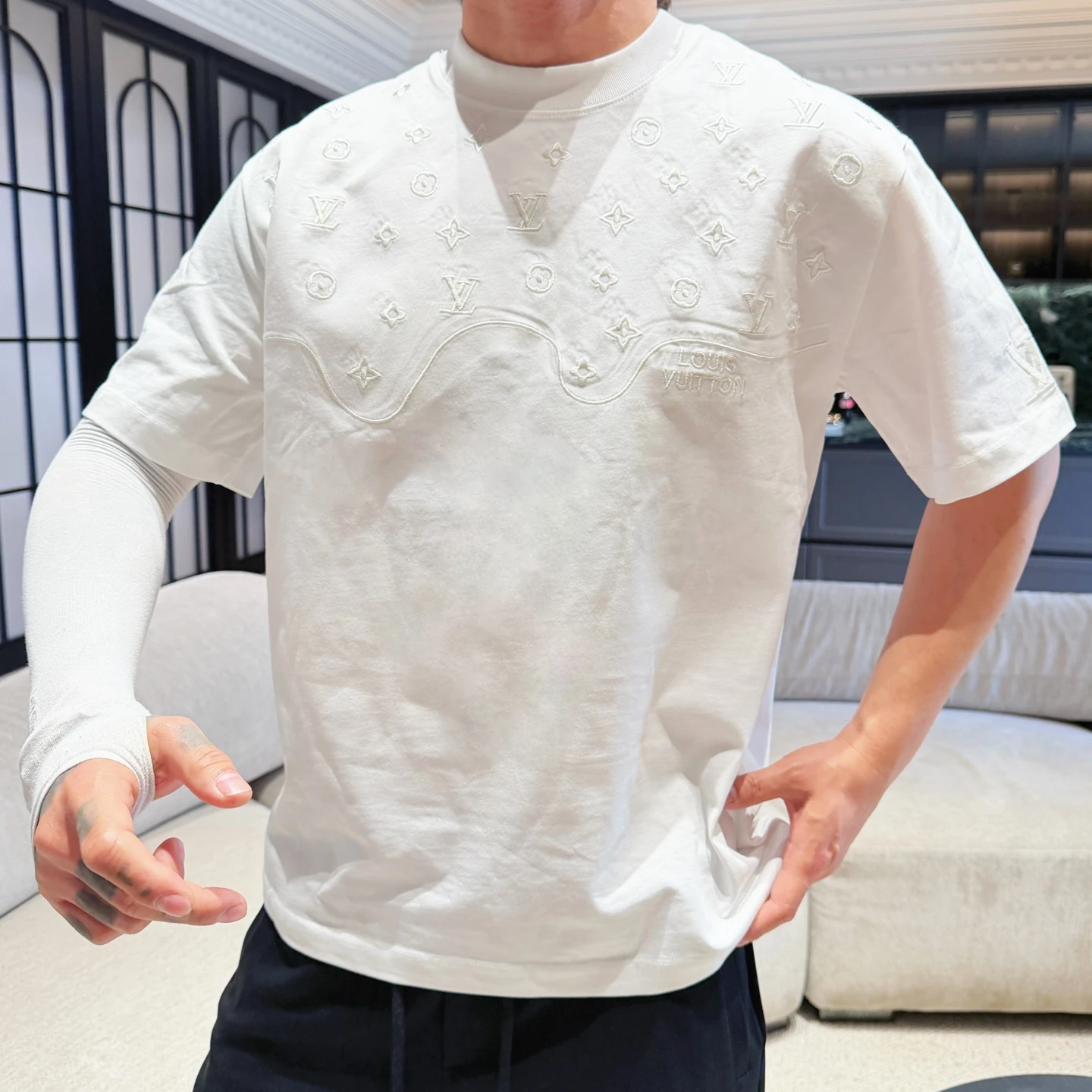 Louis Vuitton T-Shirt — 8b9c6d88