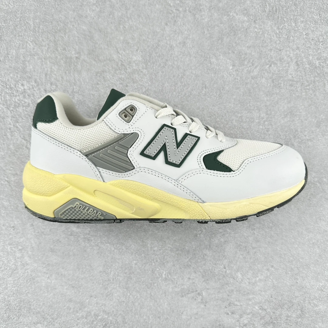 New Balance Shoes — 52b881b0