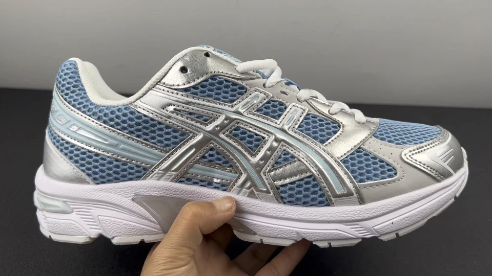 Asics Shoes — e6e080f1