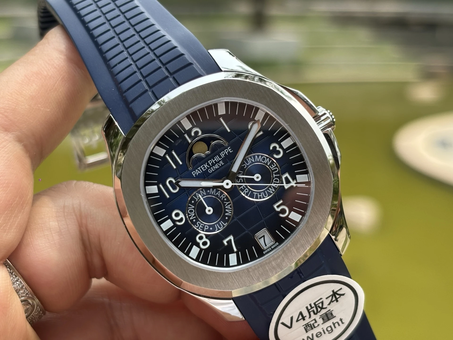 Patek Philippe Watch — 76945e6f