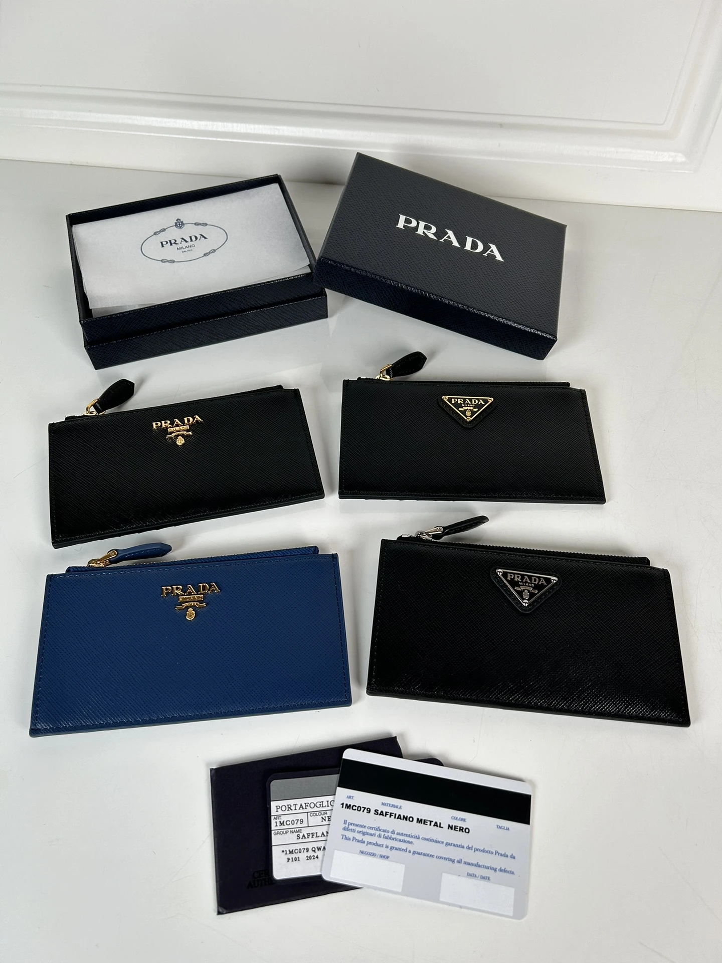 Cardholders — 6bf7a7e9