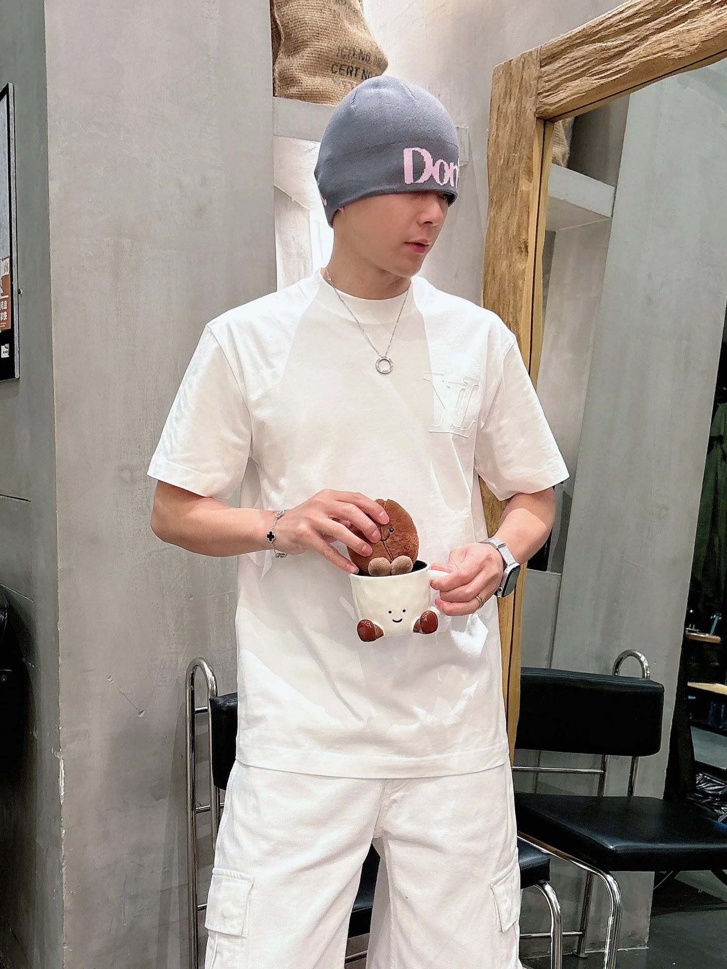 Louis Vuitton T-Shirt — 27d55d8c