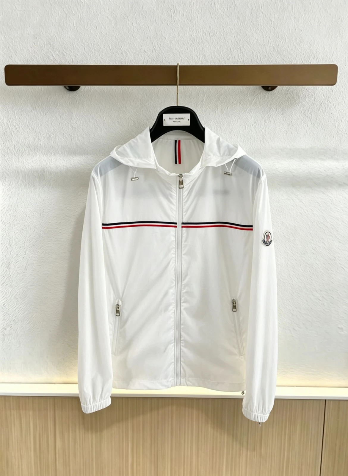 Moncler Jackets — f6e3cfc5