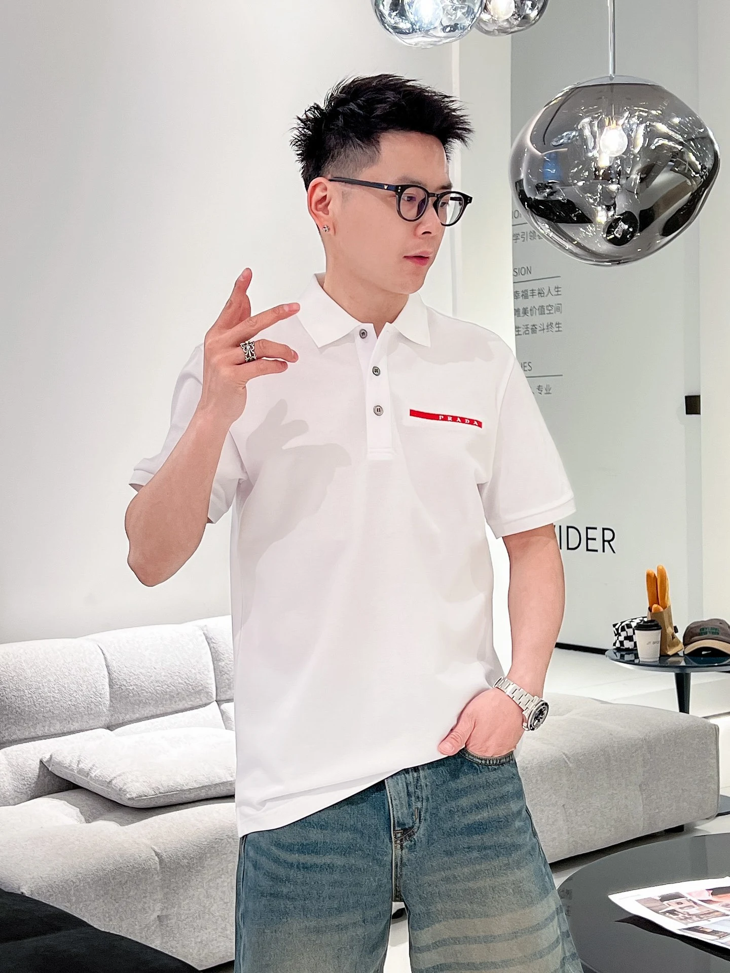 Prada T-Shirt — f903b661