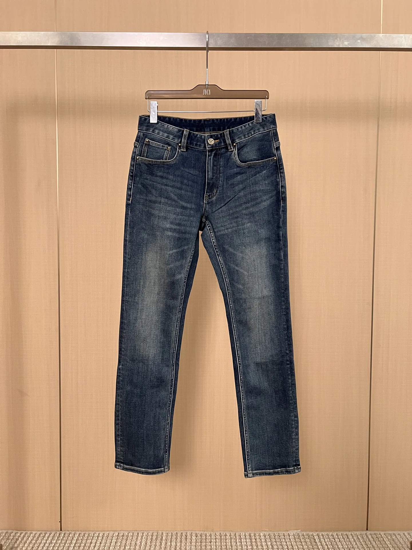 Louis Vuitton Jeans — e73e7d2f