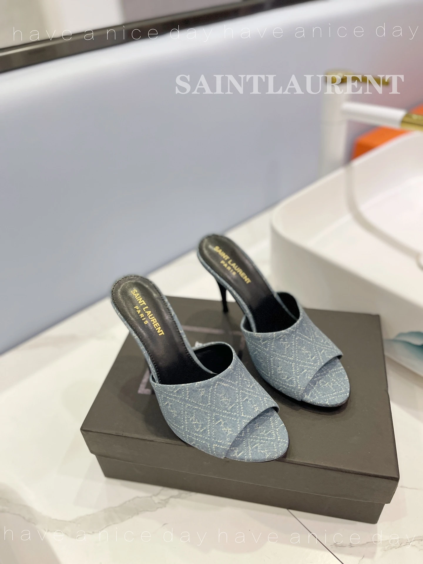 Saint Laurent Slippers — 21506152