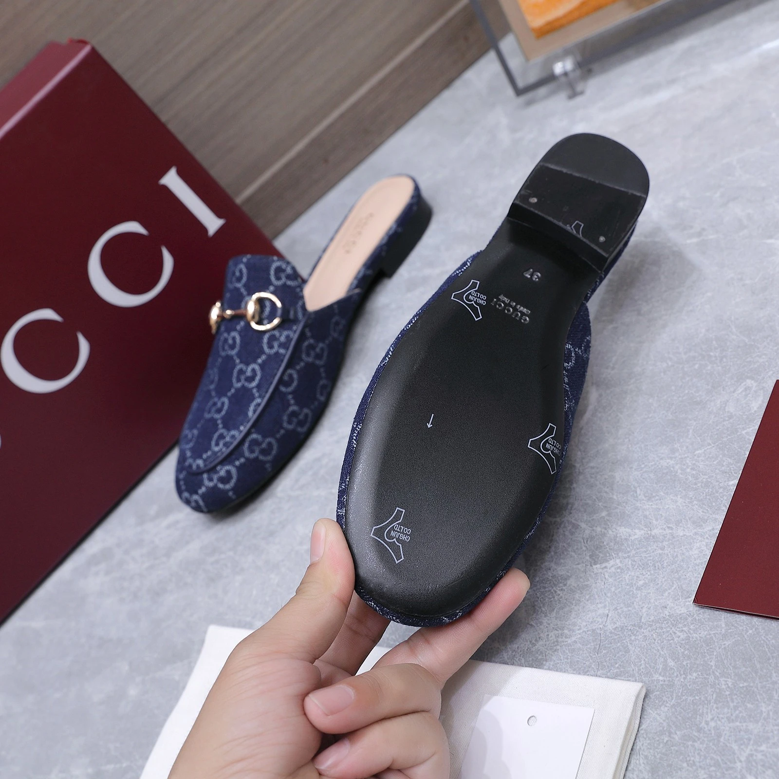 Gucci Loafers — 67e511a8