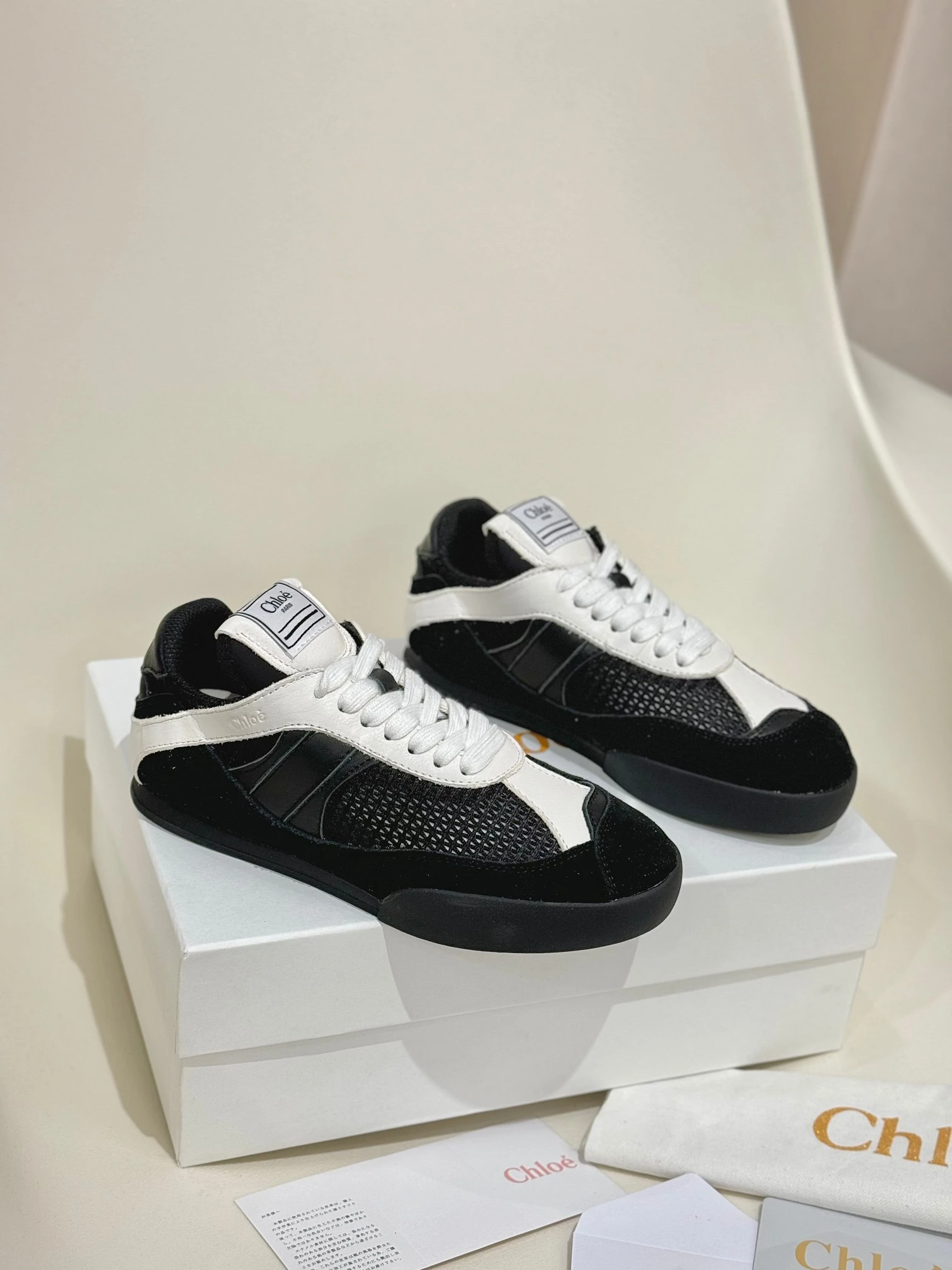 Slippers — 6087cbac