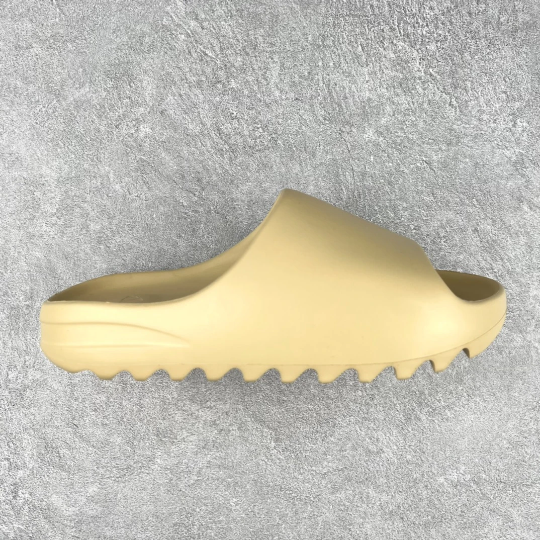 Adidas Slippers — f3870cce