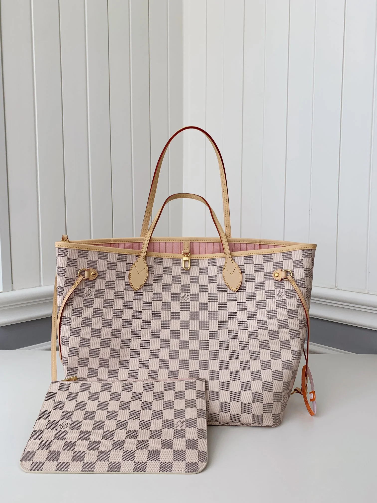 Louis Vuitton Bag — b8011c13