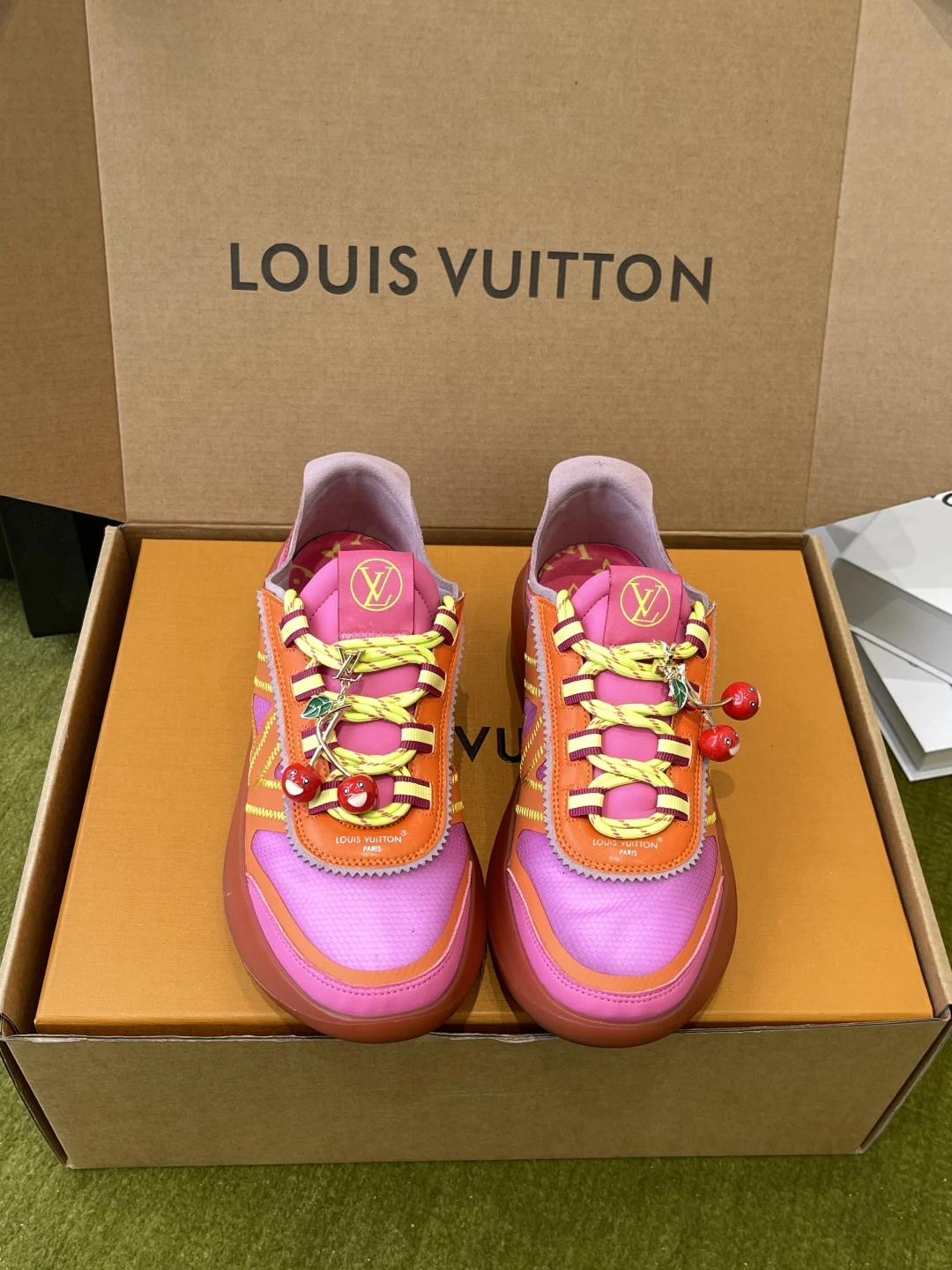 Louis Vuitton Sneakers — 6c41ae59