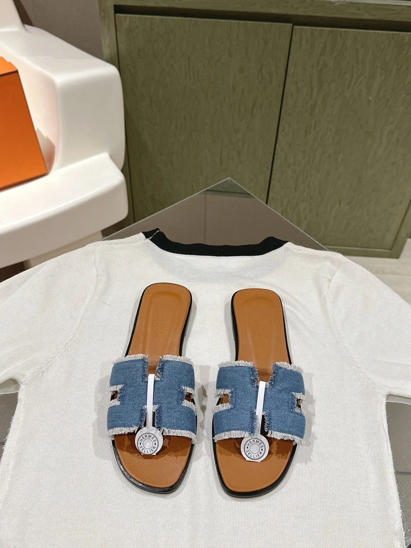 Hermès Slippers — 396126a4