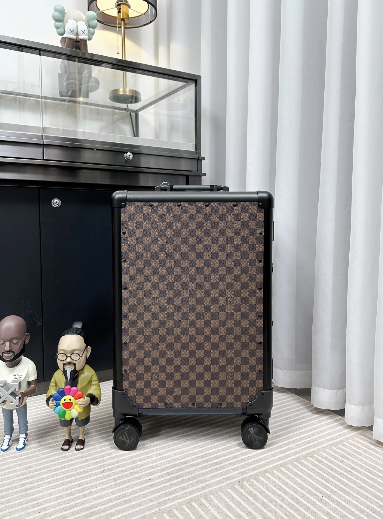 Louis Vuitton Luggage — ba17c59a