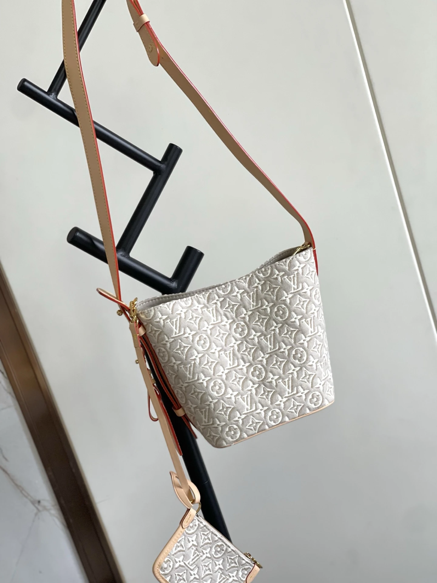 Louis Vuitton Bag — a1be39cd