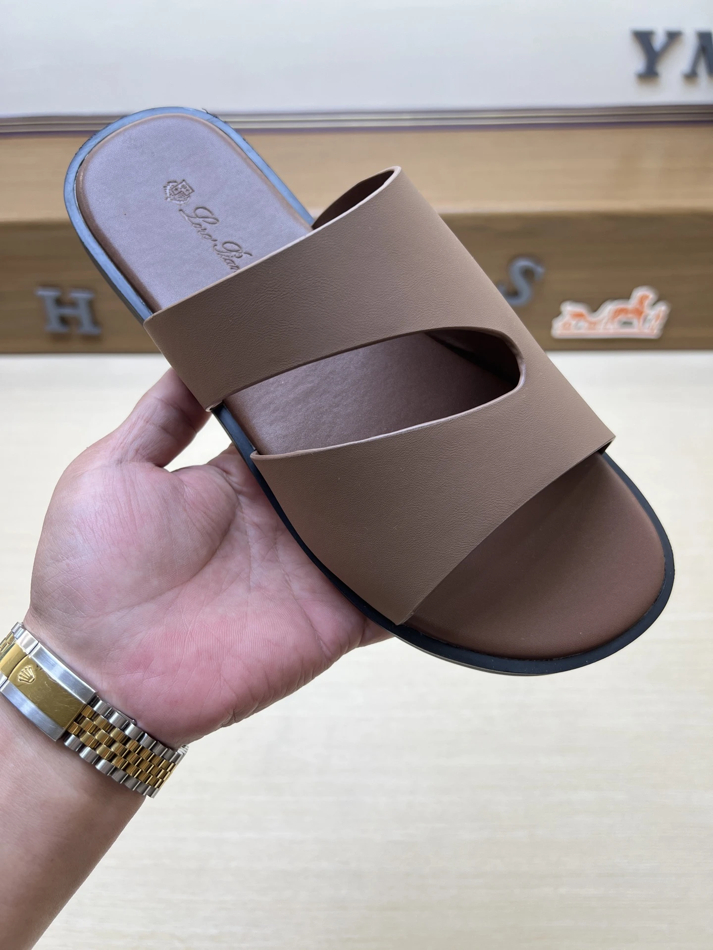 Loro Piana Slippers — dcb08a7c