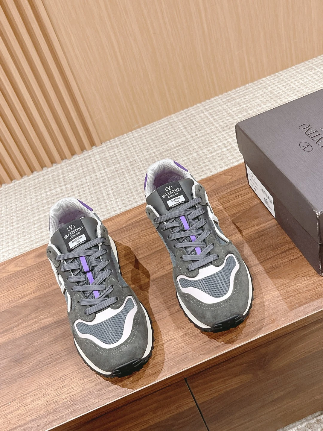 Valentino Sneakers — 330055d7