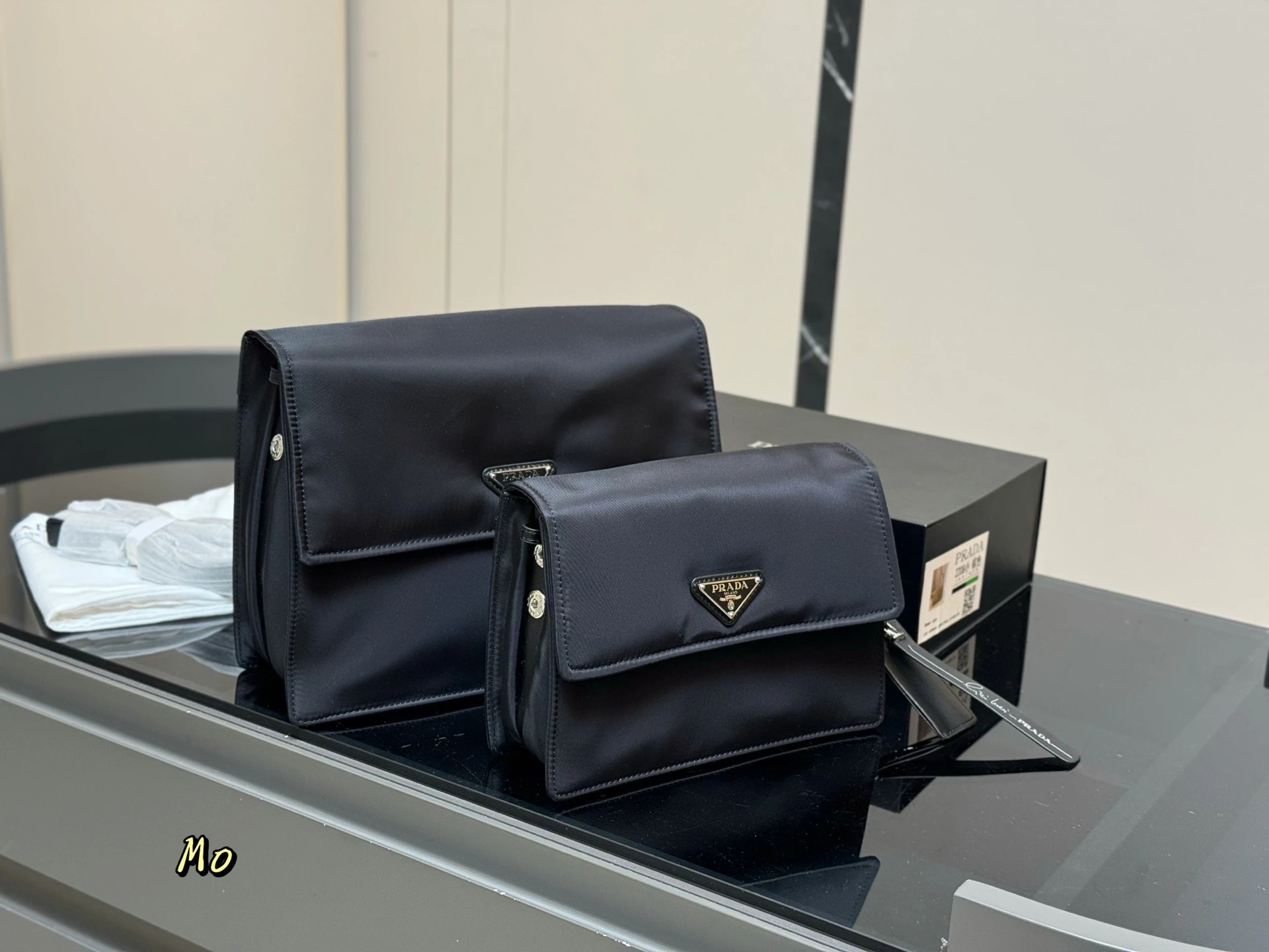 Prada Bag — 4d0daff3