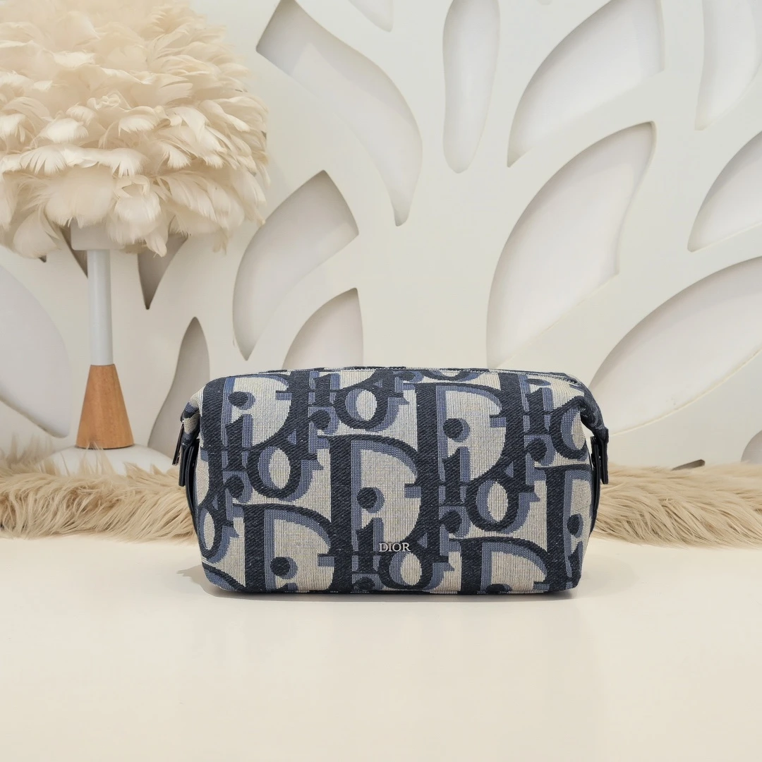 Dior Bag — c50aba69