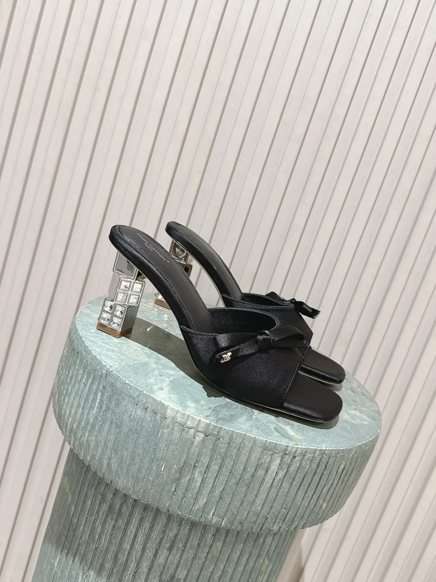 Louis Vuitton Sandals — 4df9492b