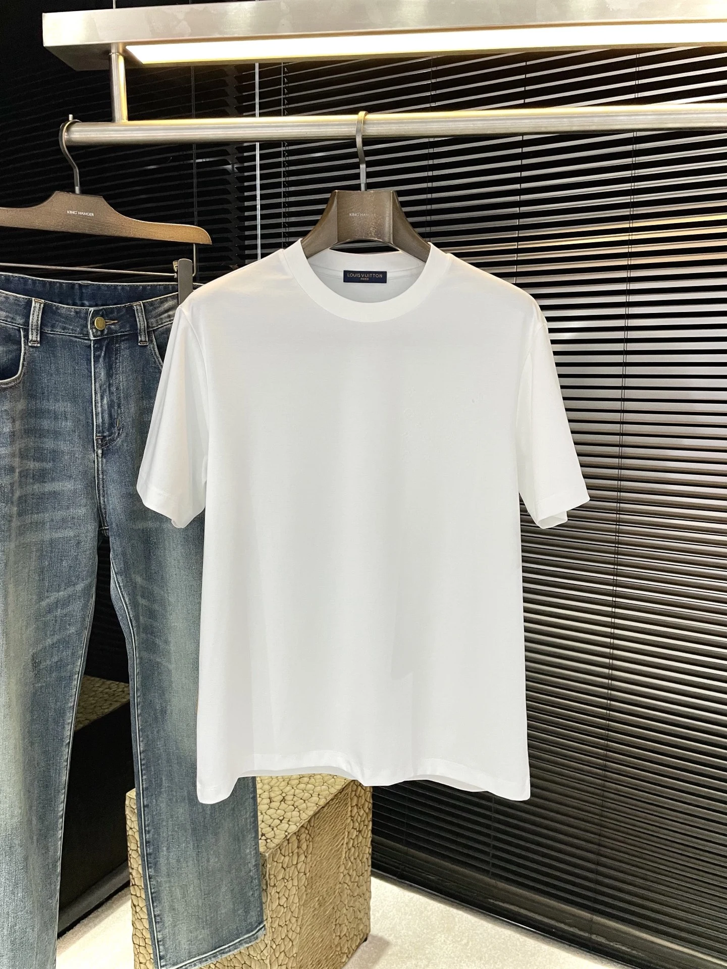 Louis Vuitton T-Shirt — db4eb5a7