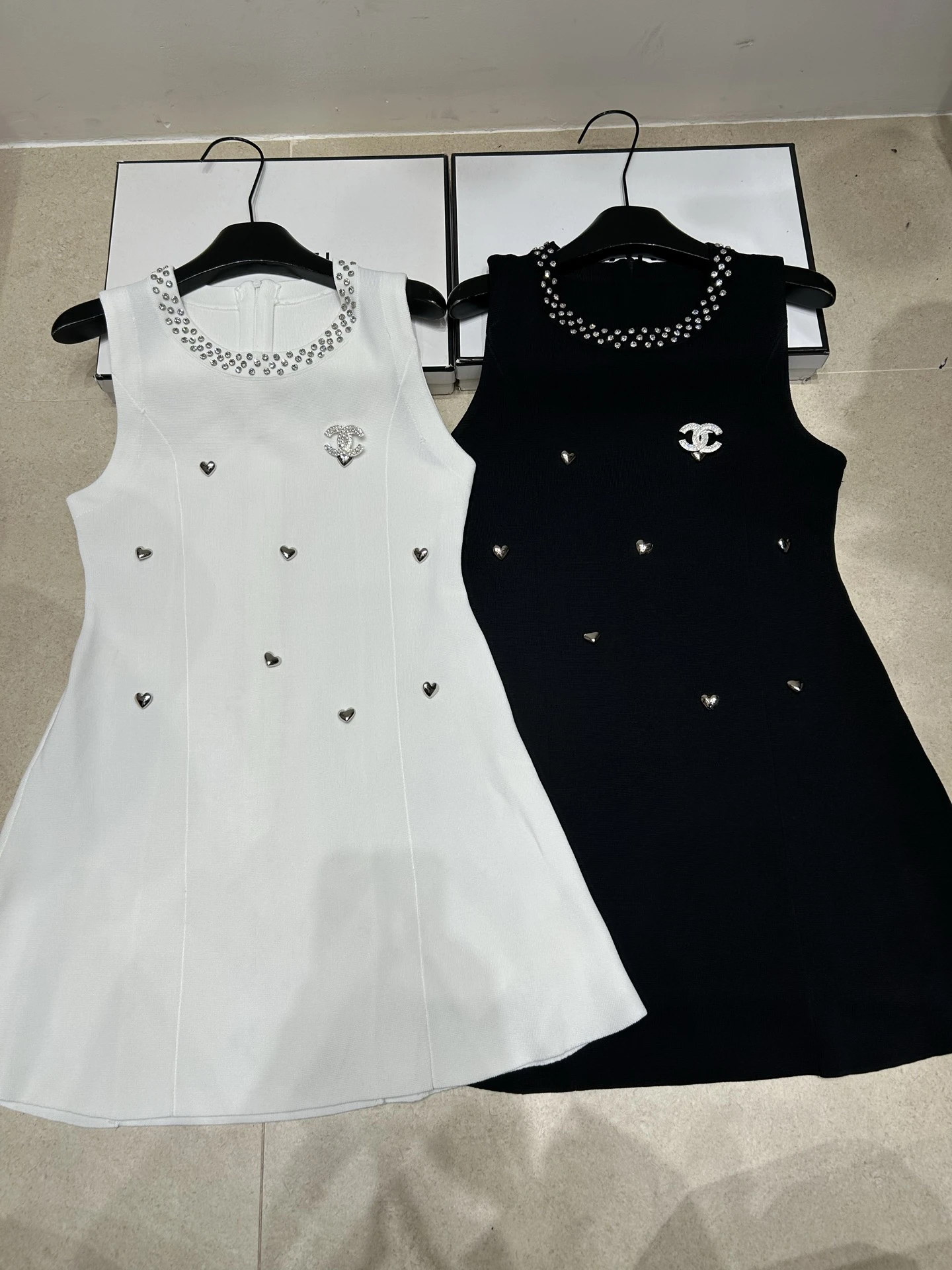 Dresses — eba1e047