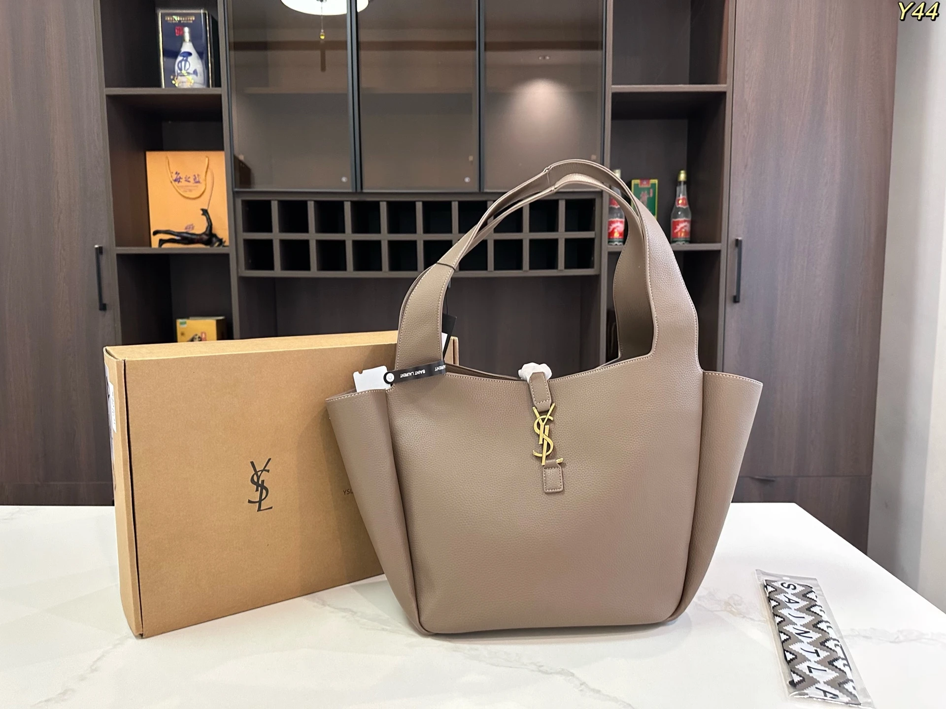 Saint Laurent Bag — 7a3cb7d4