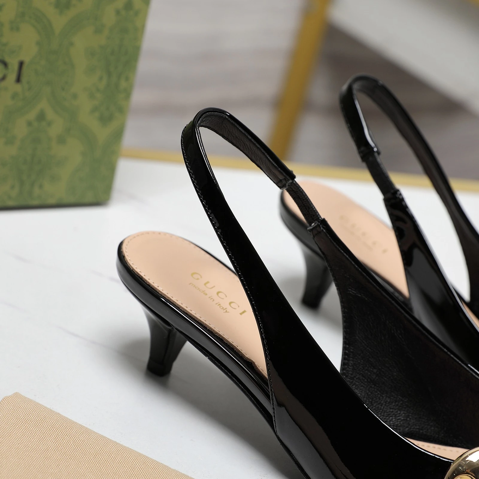 Gucci Sandals — 2eb12aa8