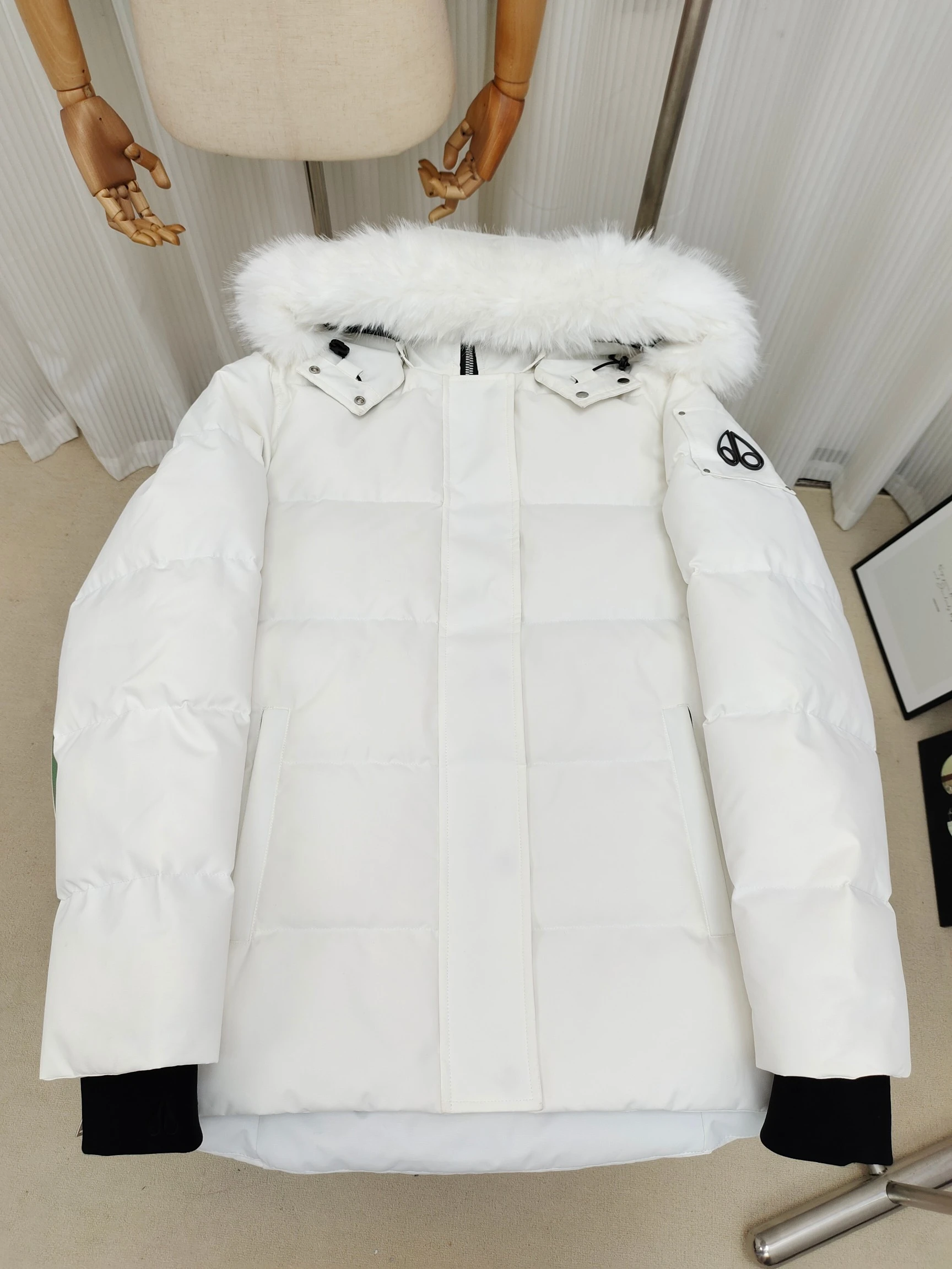 Canada Goose Down Jacket — ca397d50