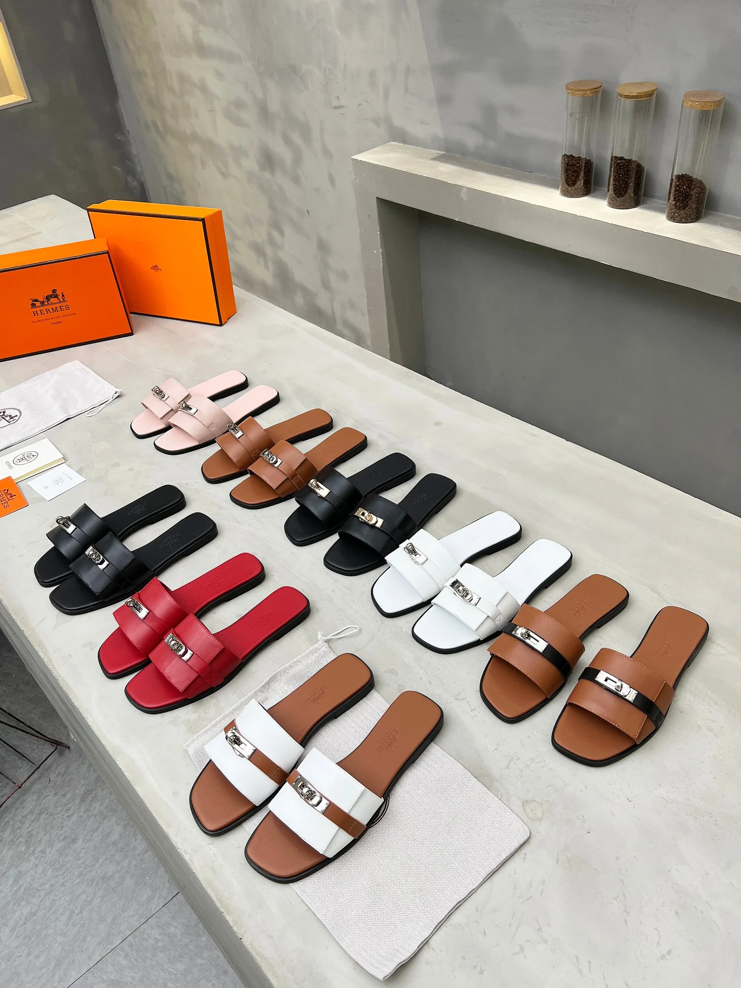 Hermès Slippers — 8389de6e