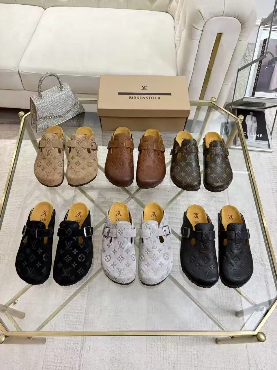 Louis Vuitton Slippers — eaf8ffc4