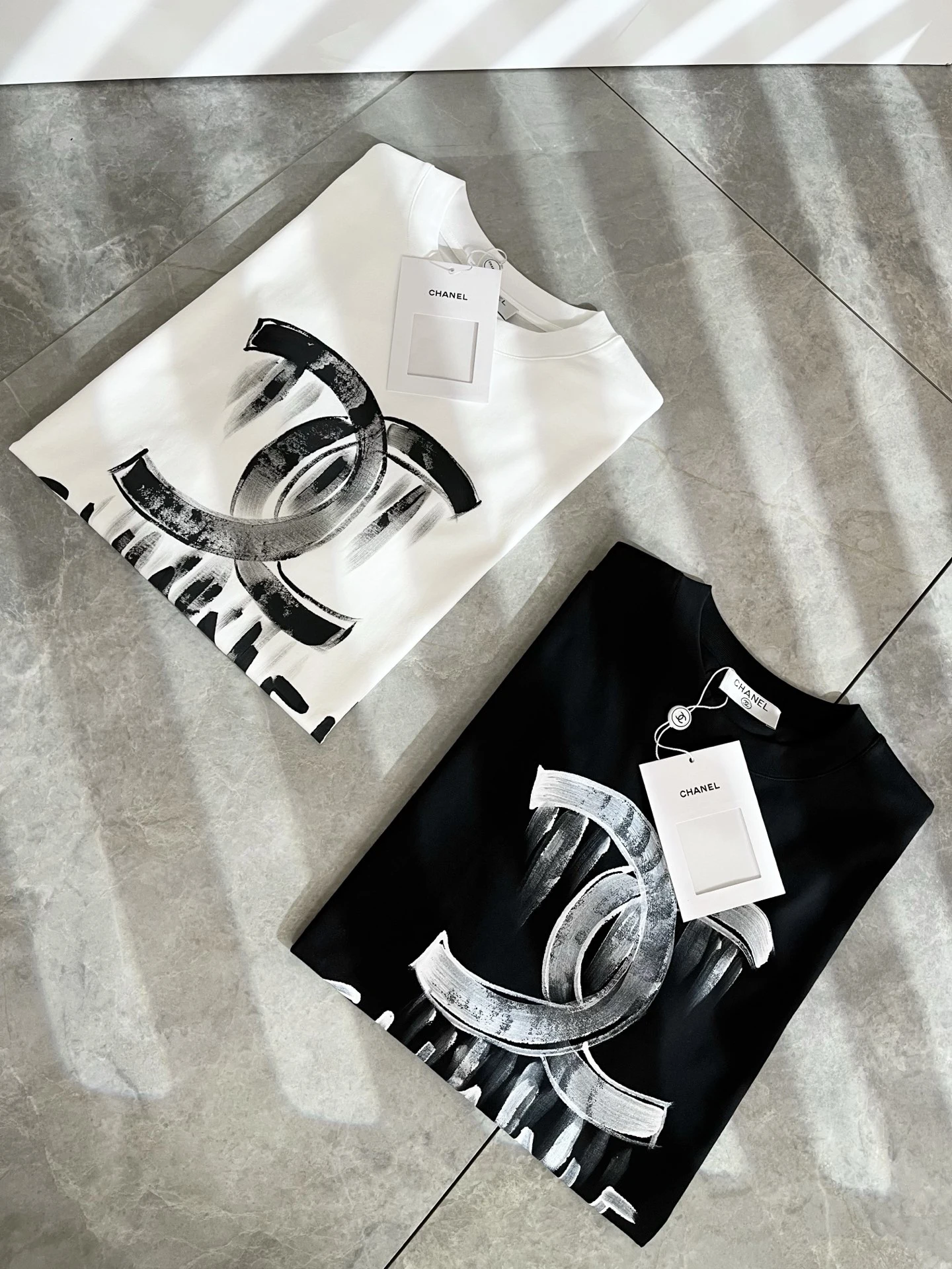 Chanel T-Shirt — ec6e58a7