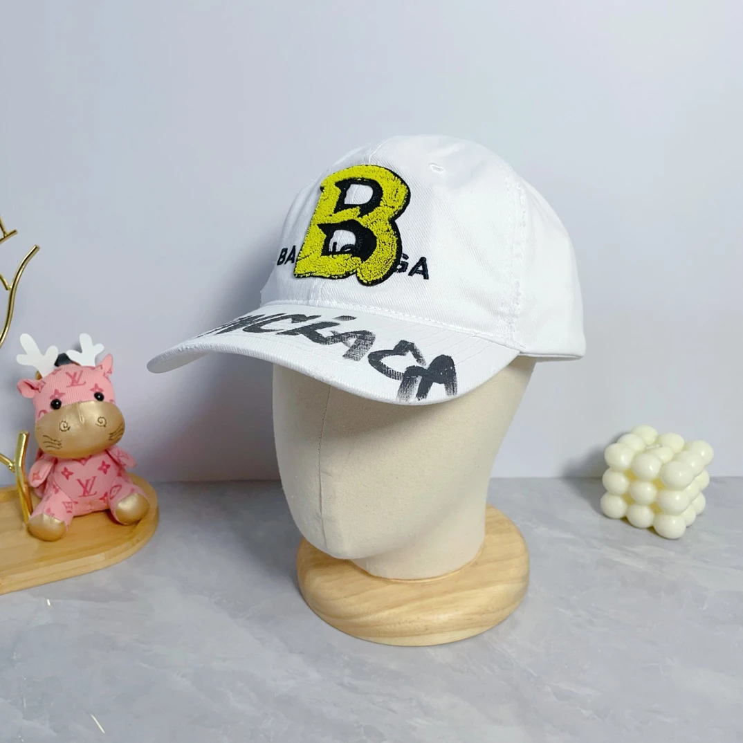 Balenciaga Hat — 2296a426