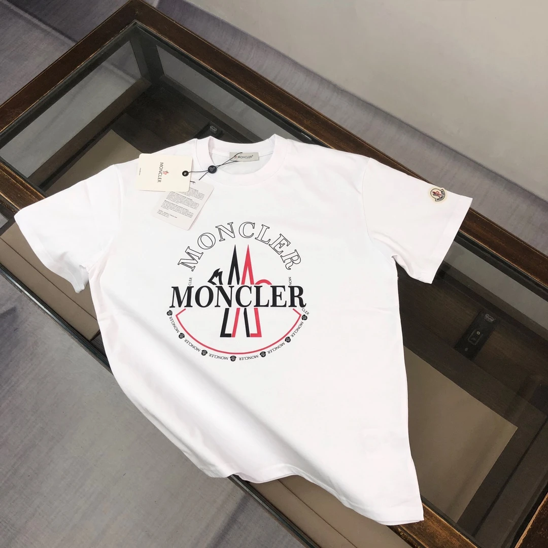 Moncler T-Shirt — 28436ffd