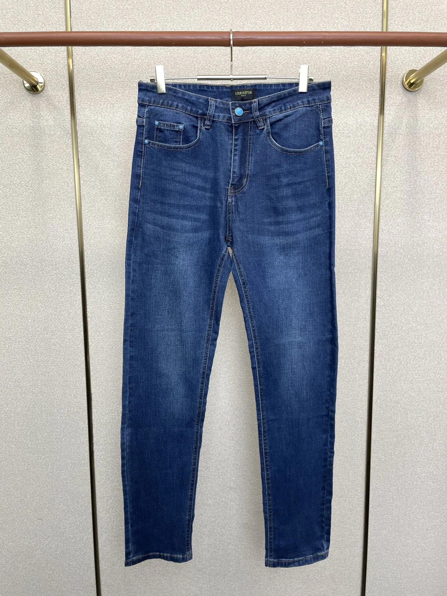 Louis Vuitton Jeans — 93d31a70