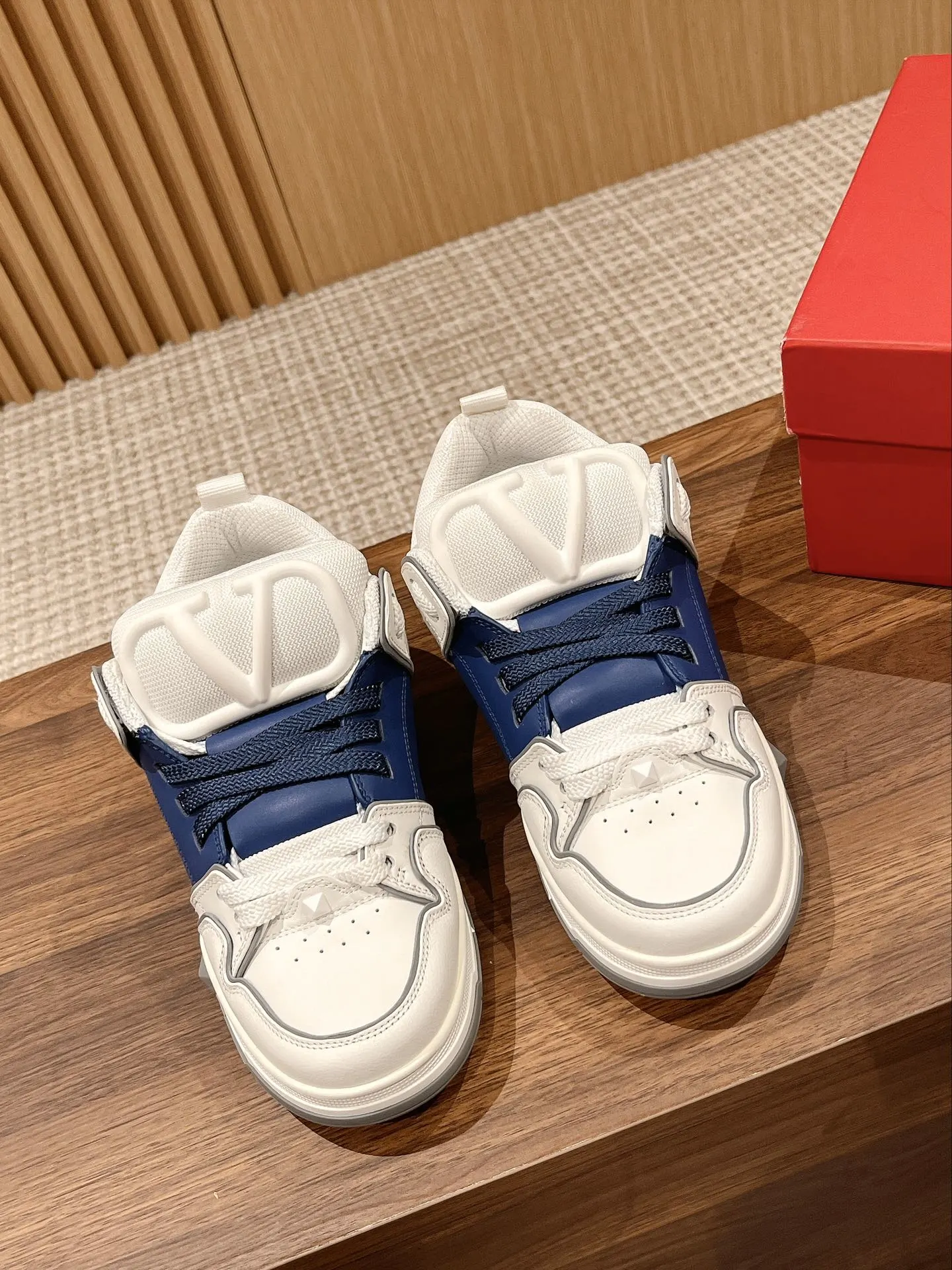 Valentino Sneakers — a3f0af51