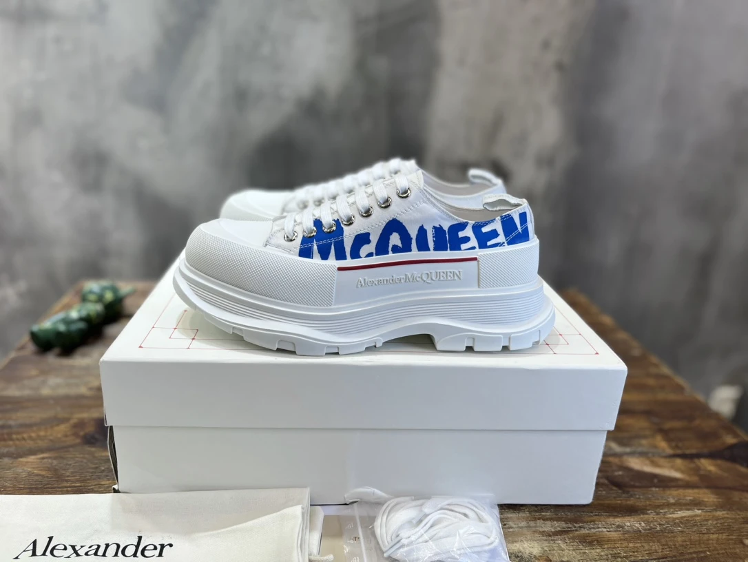 Alexander McQueen Sneakers — 0320d791