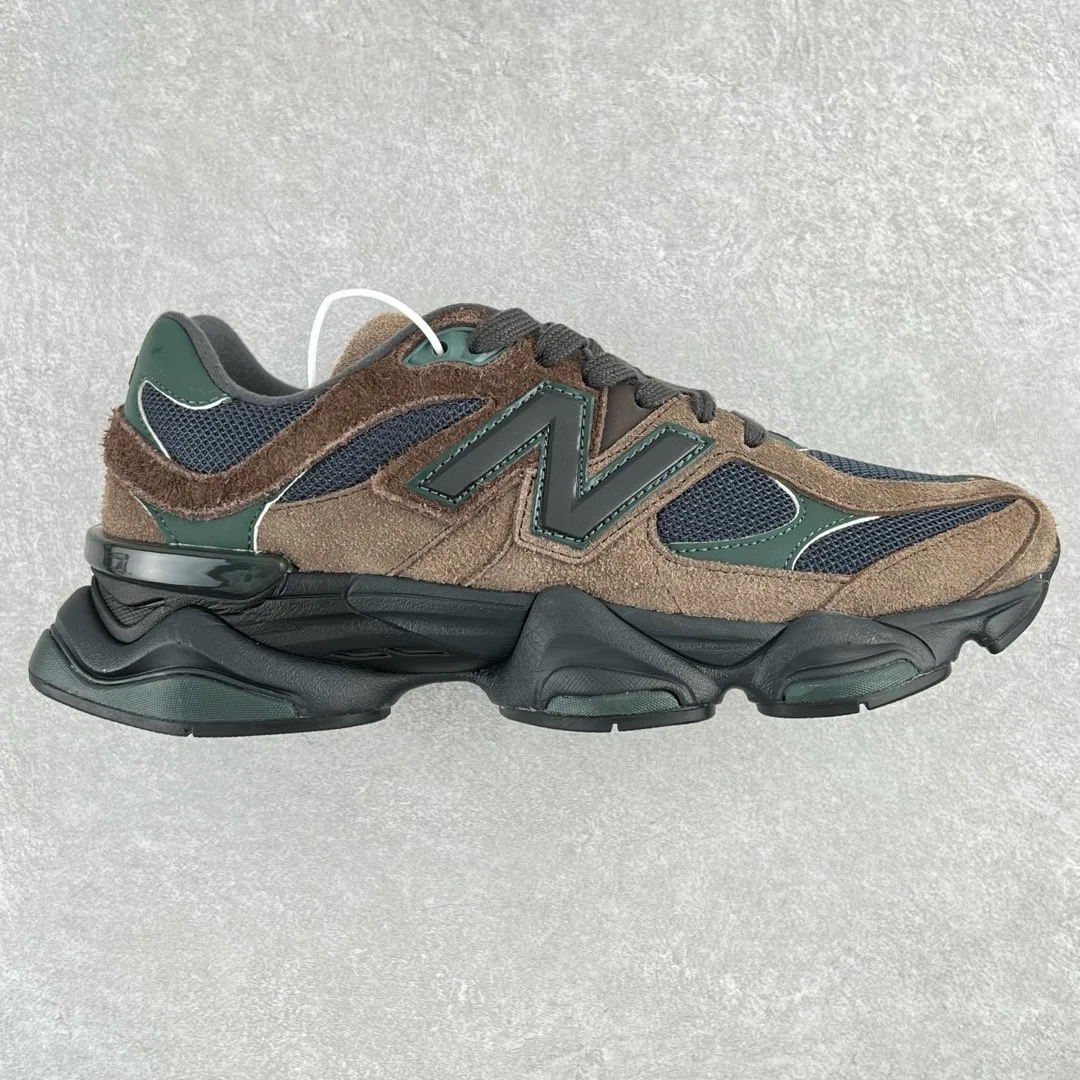 New Balance Sneakers — 6e502a0a