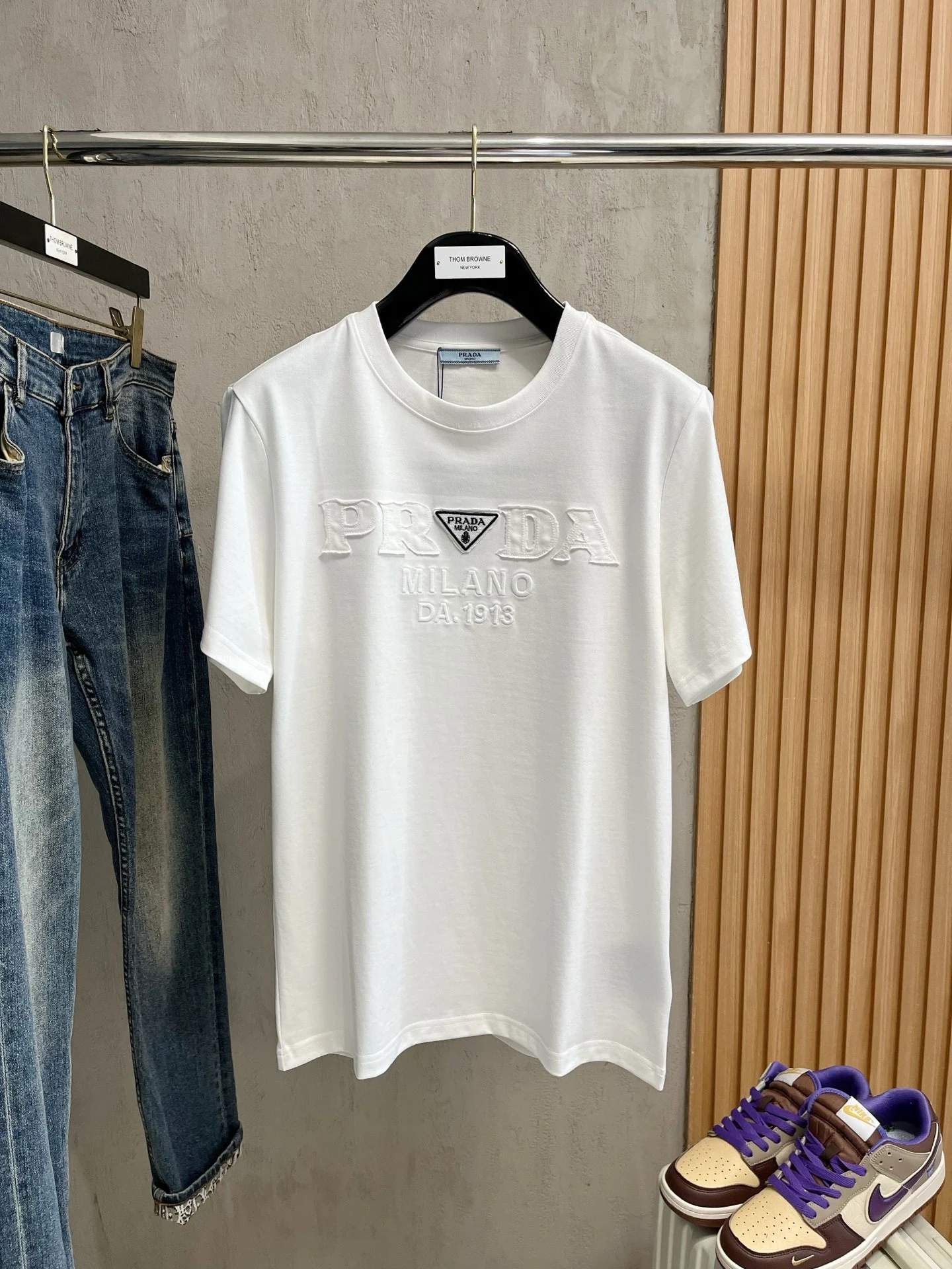 Prada T-Shirt — 6b7c392f