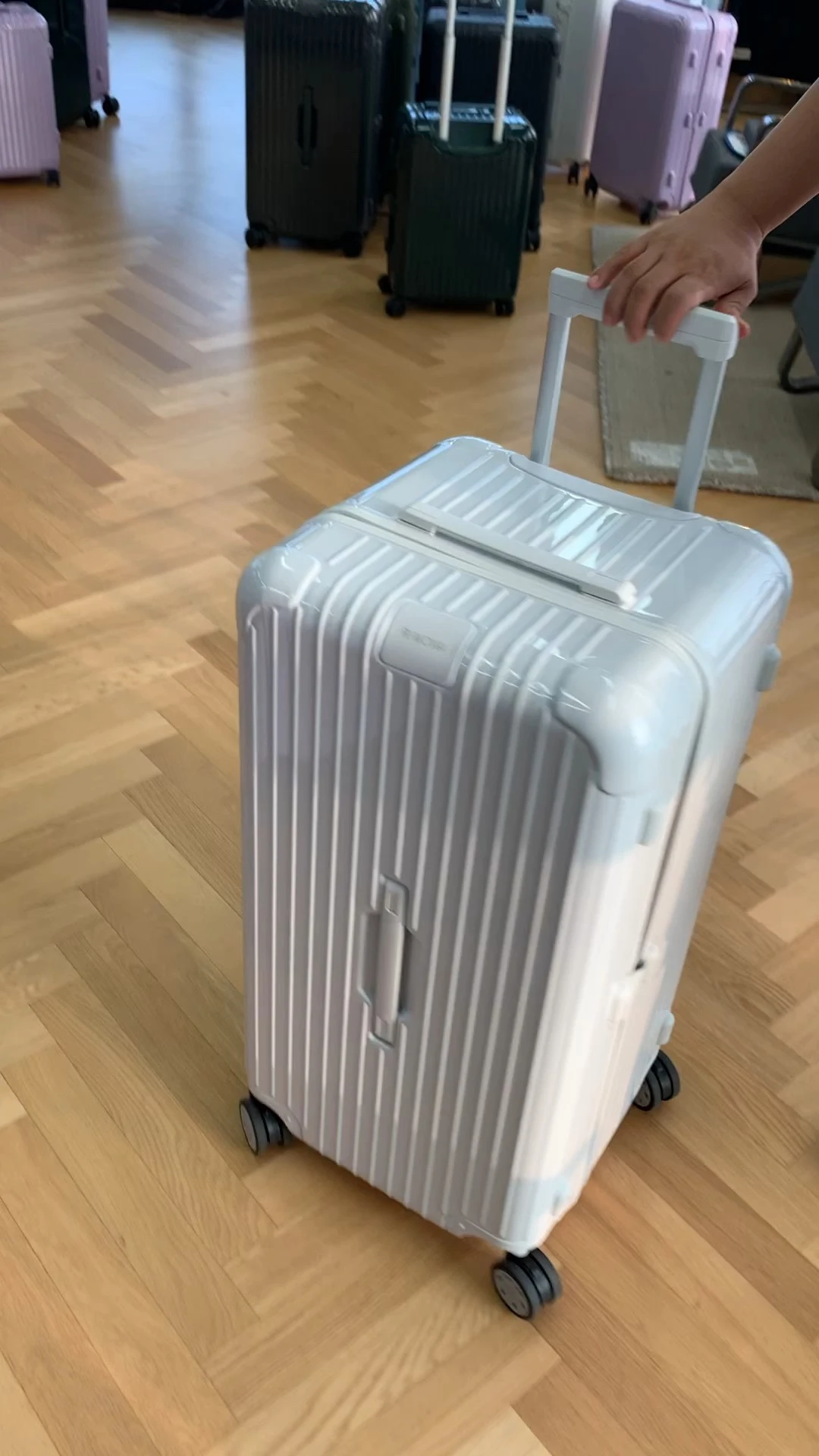 Luggage — f0576a20