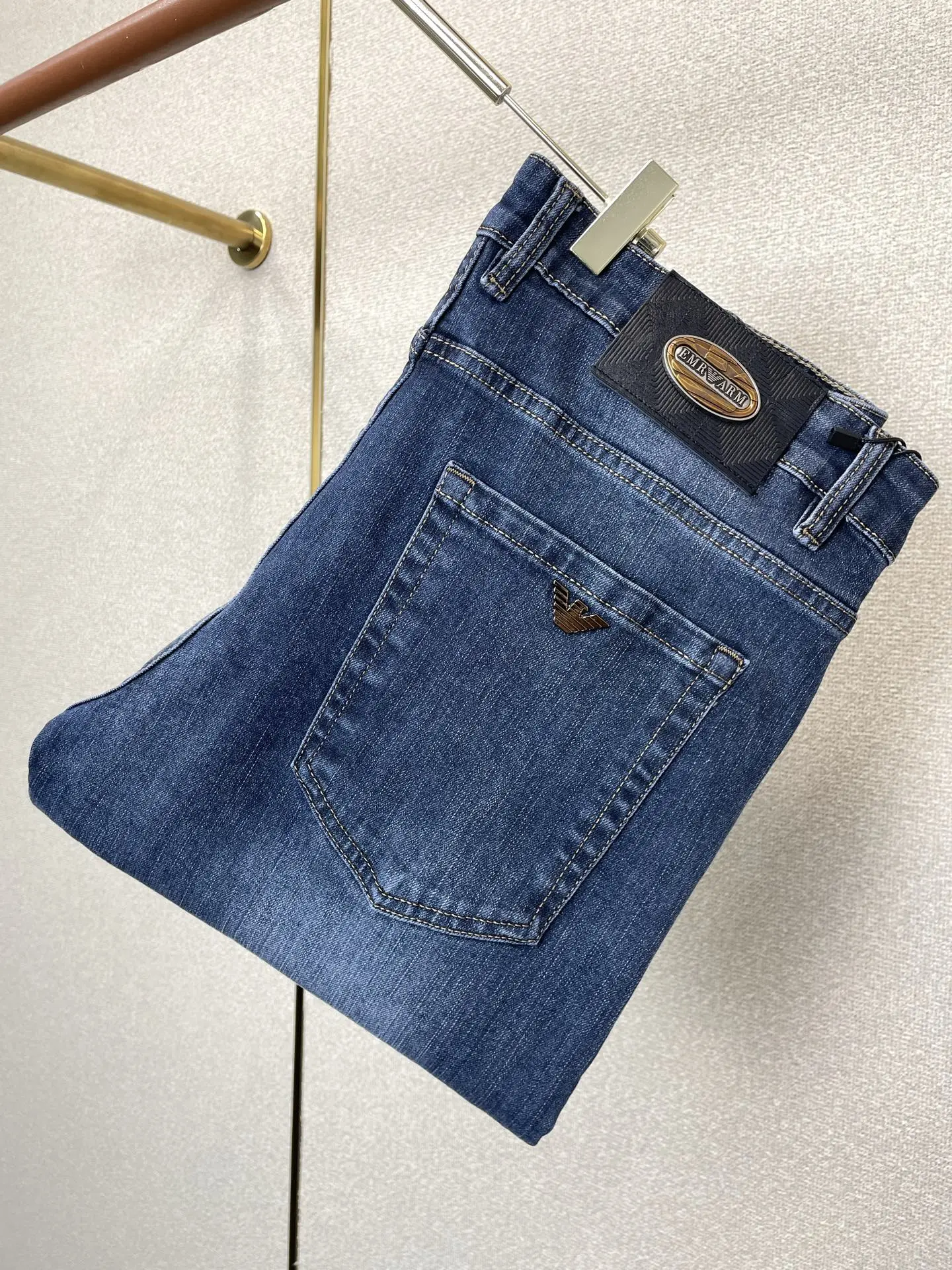 Armani Jeans — 18771f9b